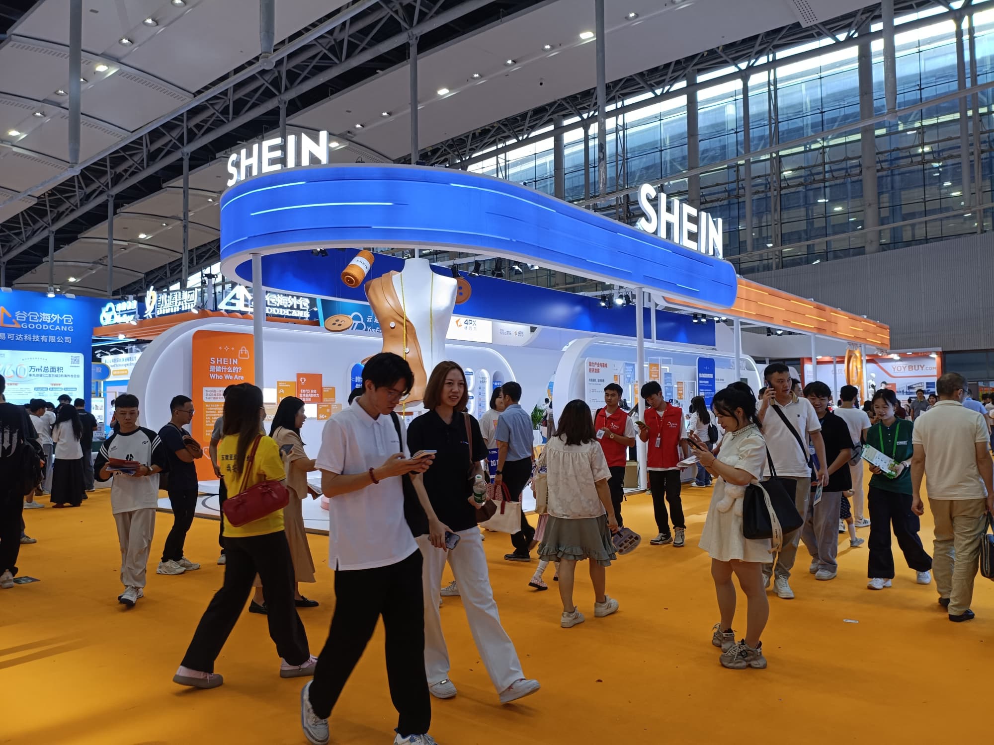智慧物流展臺(tái)規(guī)劃：品牌視覺(jué)統(tǒng)一，強(qiáng)化專(zhuān)業(yè)形象辨識(shí)度