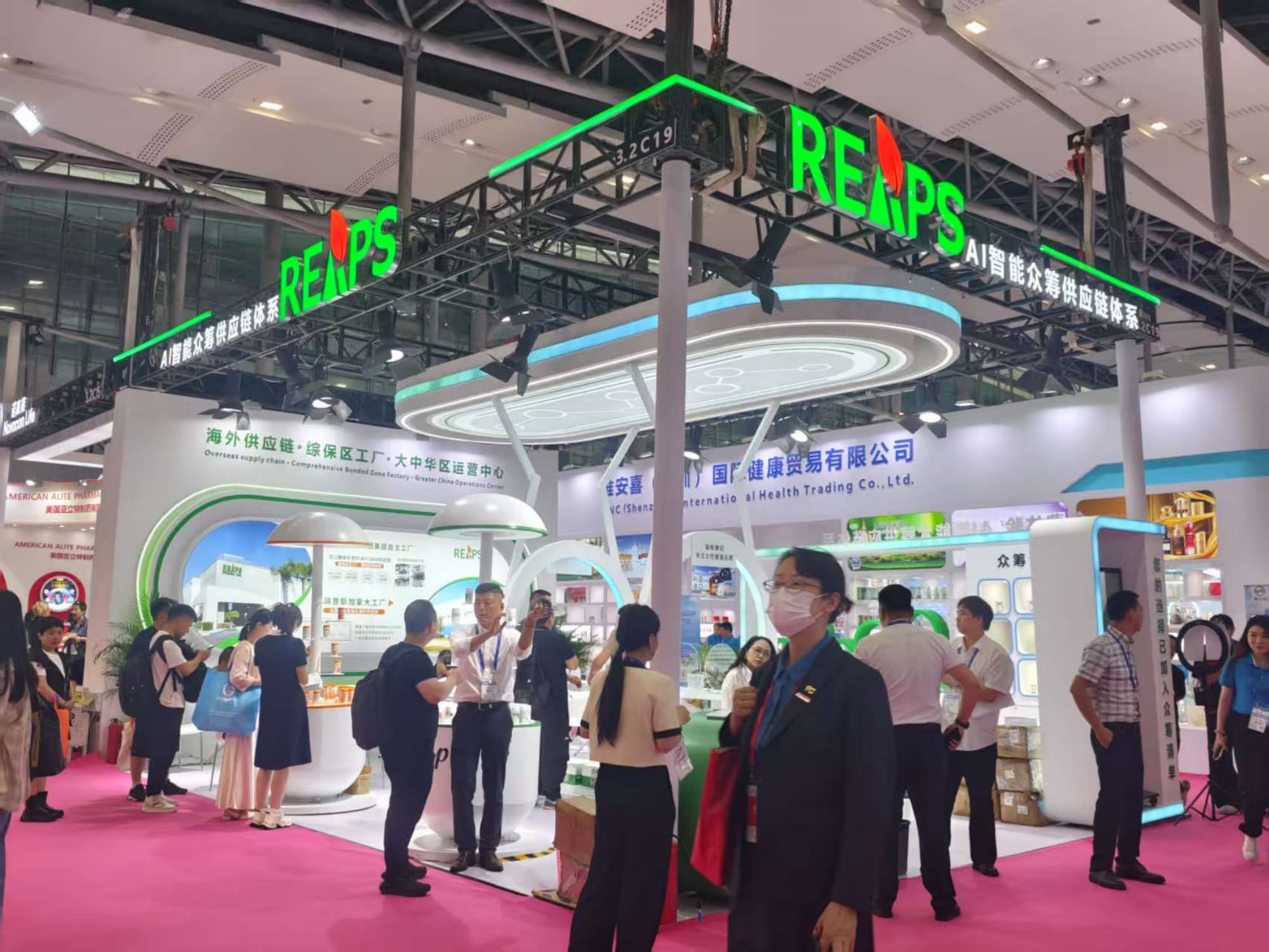 醫(yī)藥展視覺系統(tǒng)定制：統(tǒng)一品牌調(diào)性，強化專業(yè)認(rèn)知