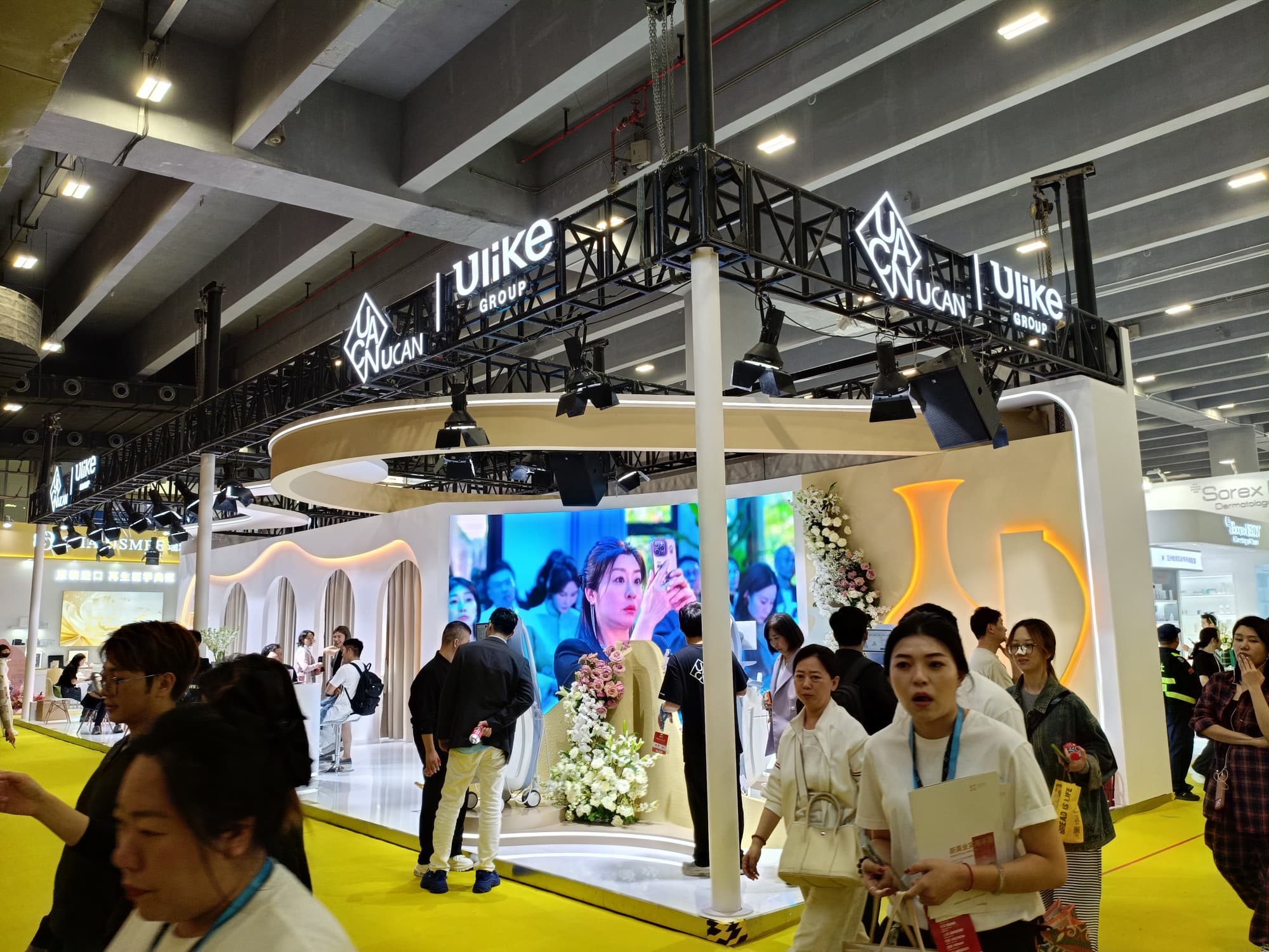 美博會(huì)視覺(jué)焦點(diǎn)空間設(shè)計(jì)，遠(yuǎn)距離抓取觀展客戶目光